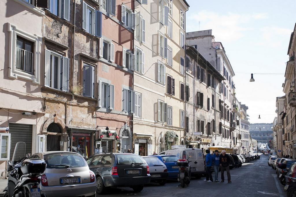 Locappart Colosseo / Esquilino Рим Екстериор снимка